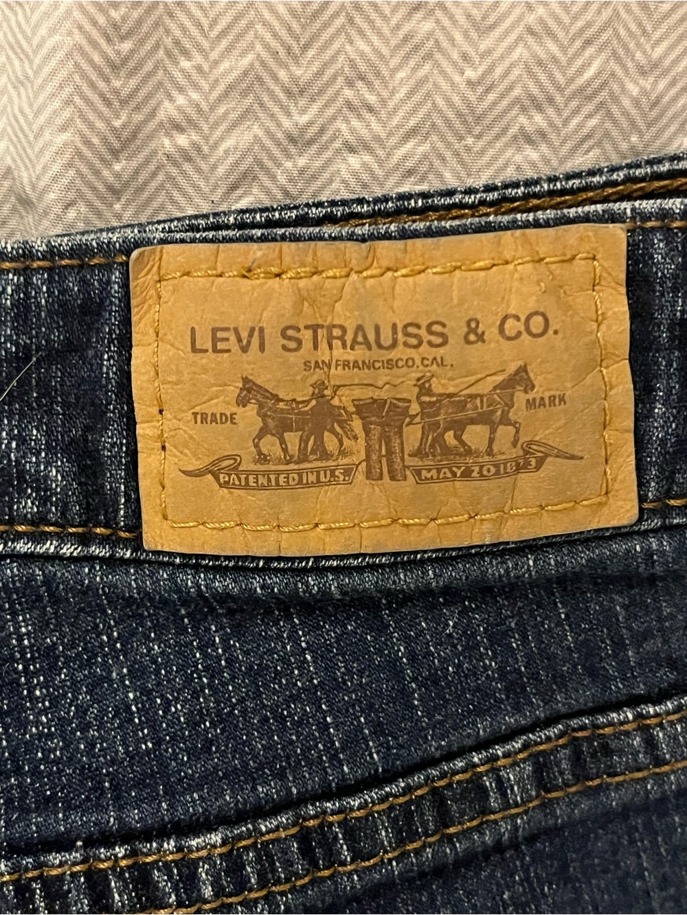 Womens  Levi’s Levis 512 Perfectly Shaping Boot Cut Size 16W Medium Dark Blue - Picture 3 of 14